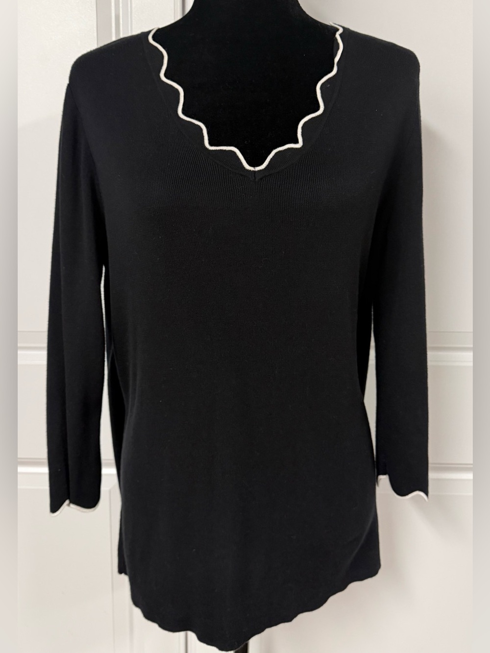 Roz & Ali Black Scalloped Neck Sweater